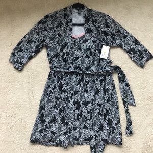 Nightie and robe sleepwear set